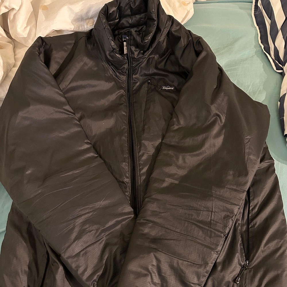 Patagonia Black Puffer in large